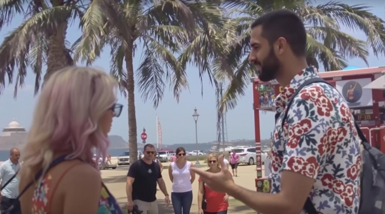 情侣旅行途中发生激烈争吵，全程被同行游客拍下引热议